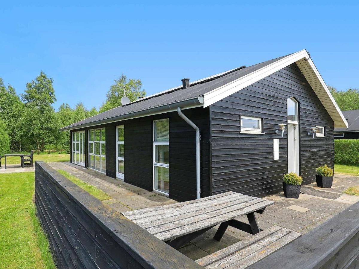 8 Person Holiday Home In Hals Exterior foto